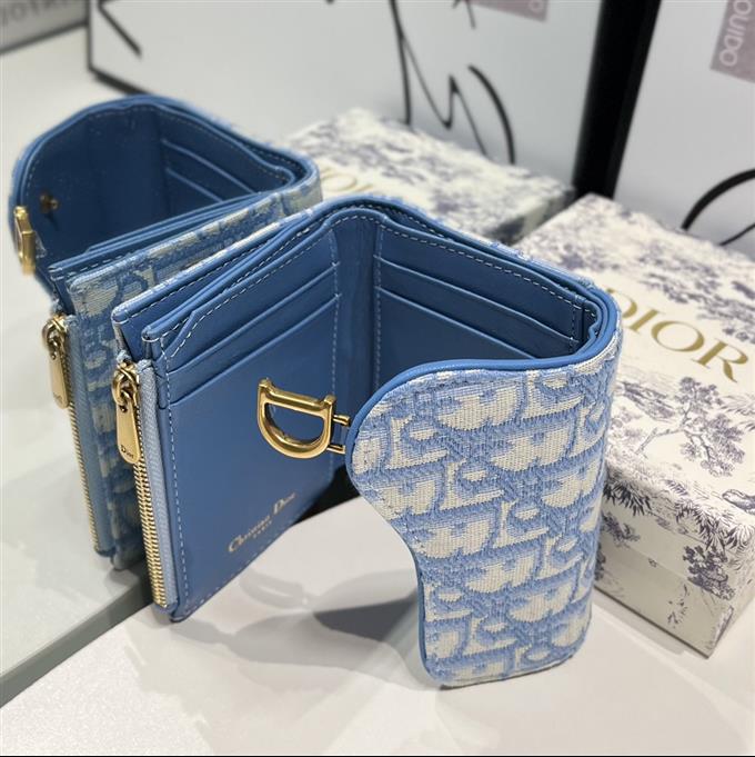 2025228Y 210P182142749